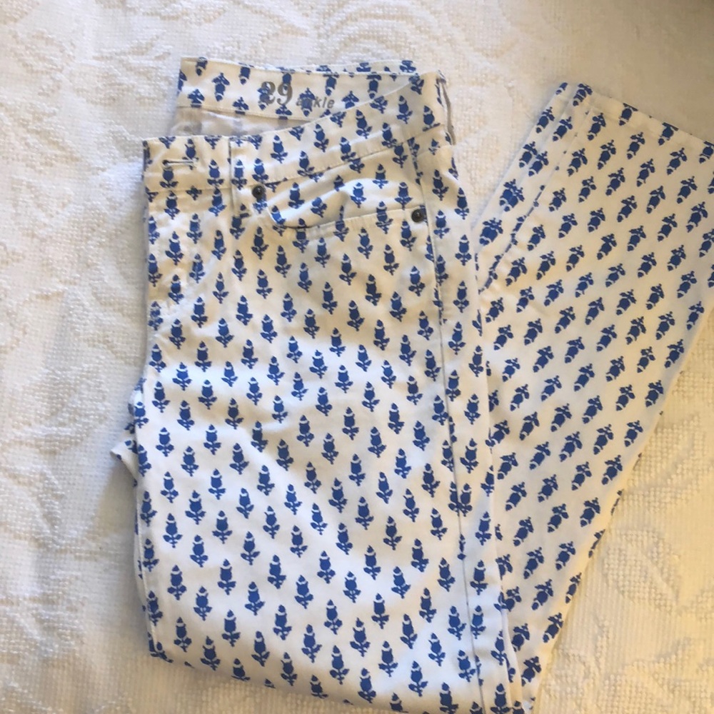 J Crew toothpick size 29 ankle white jeans with blue flower print